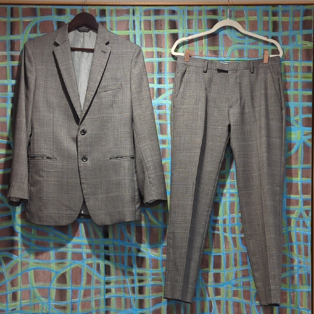 Banana Republic Men's Tailored Fit Gray Plaid Suit Blazer/Pants Set 40R & 31/32